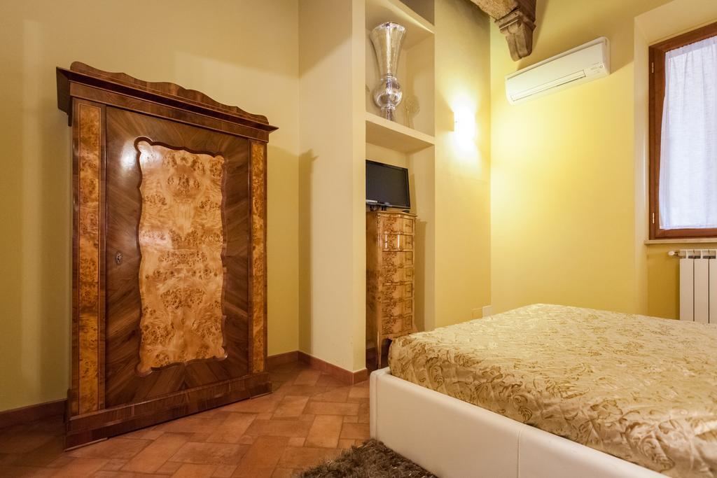 Impero Vaticano Navona Apartment โรม ภายนอก รูปภาพ